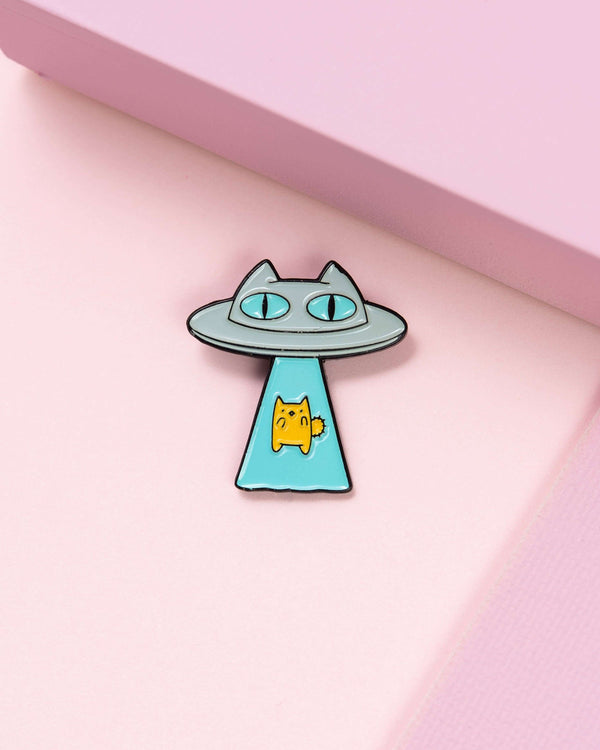 alien abduction cat enamel pin